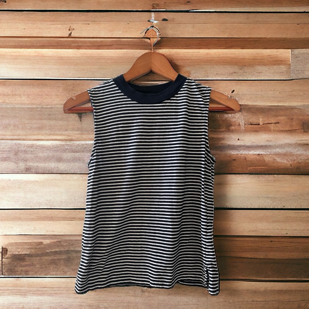 Striped muscle tank